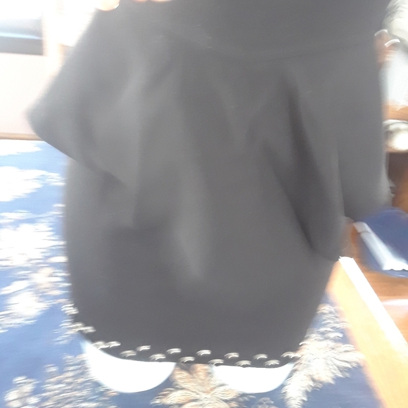 Size xsmall sleeveless body cocoon black dress 👗 - Picture 8 of 16